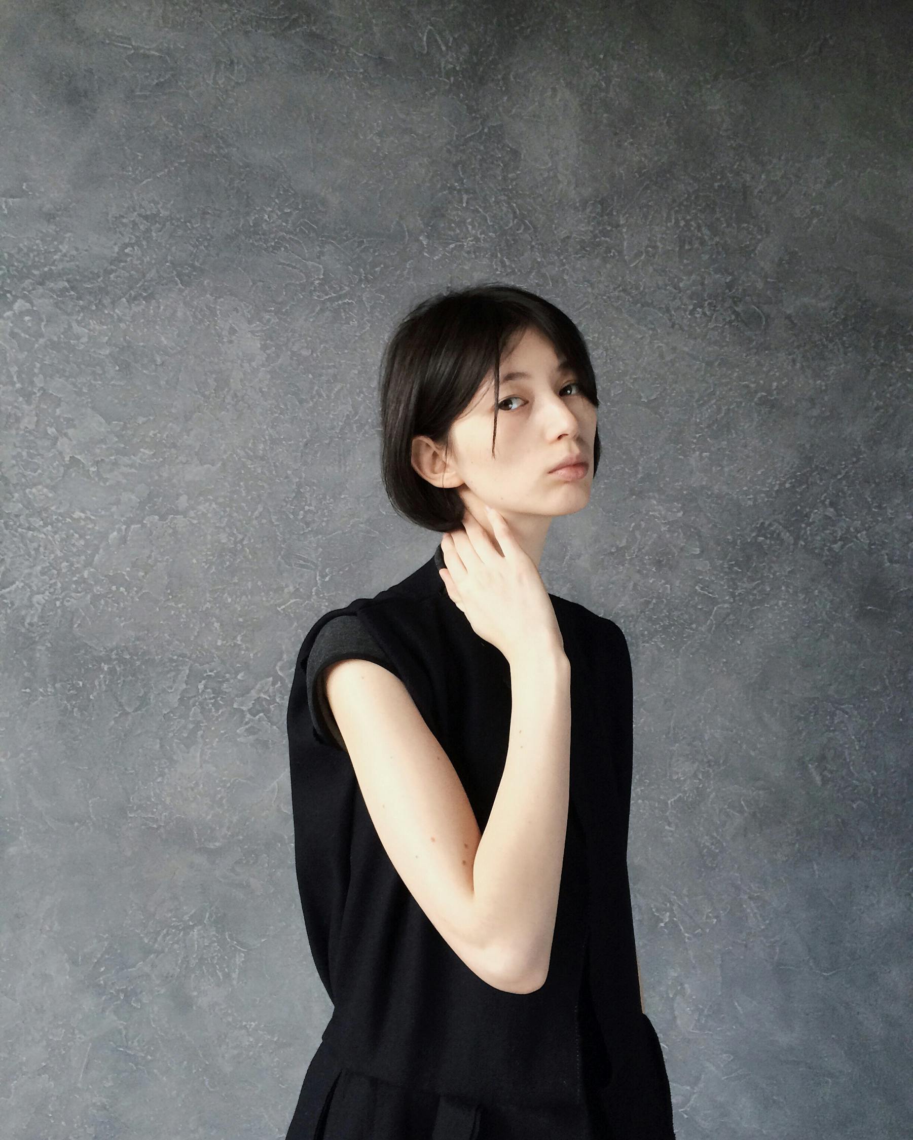 歐美風(fēng)女頭像最新時(shí)尚潮流版本，詮釋時(shí)尚魅力的精選頭像
